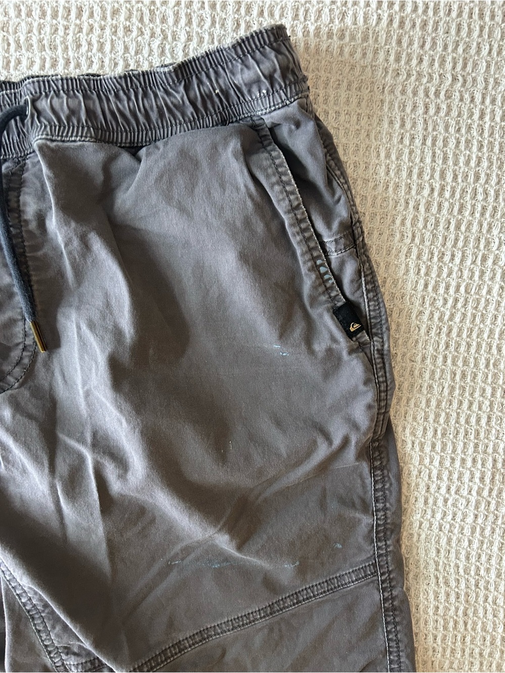 Quiksilver Men's Olive Green and Gray Shorts Bundle - Picture 9 of 15